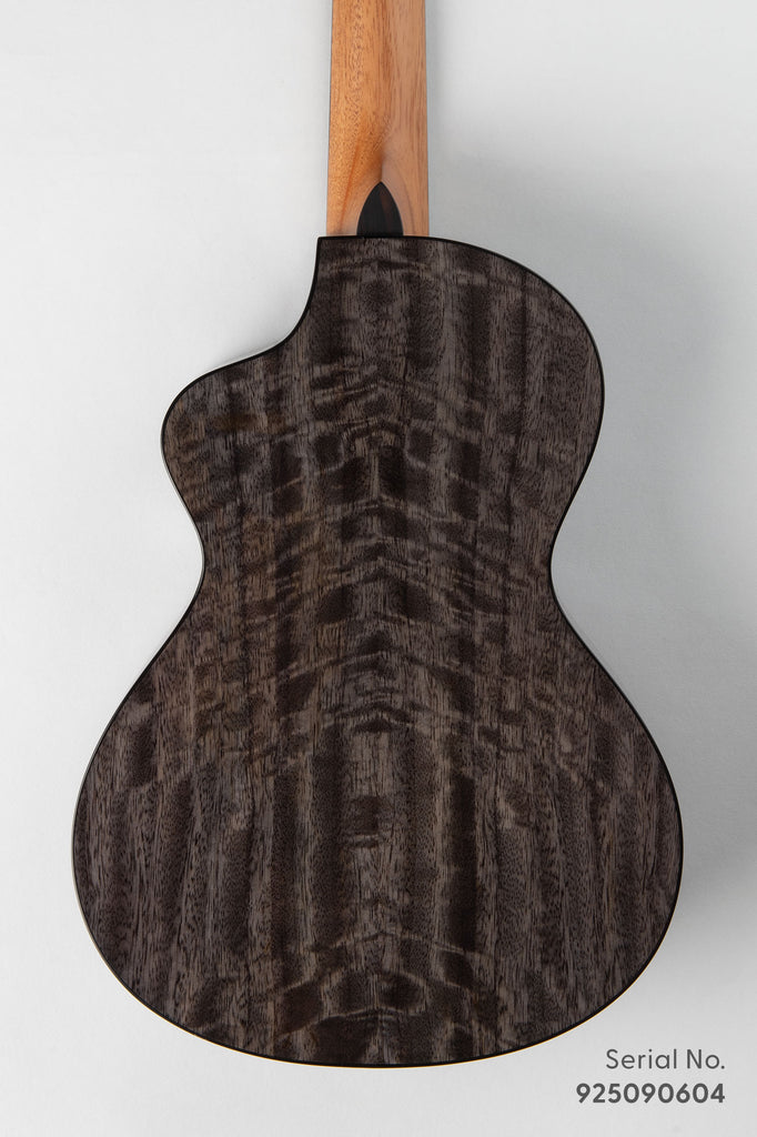 Metropolitan Deluxe Black Night Mango Baritone Ukulele