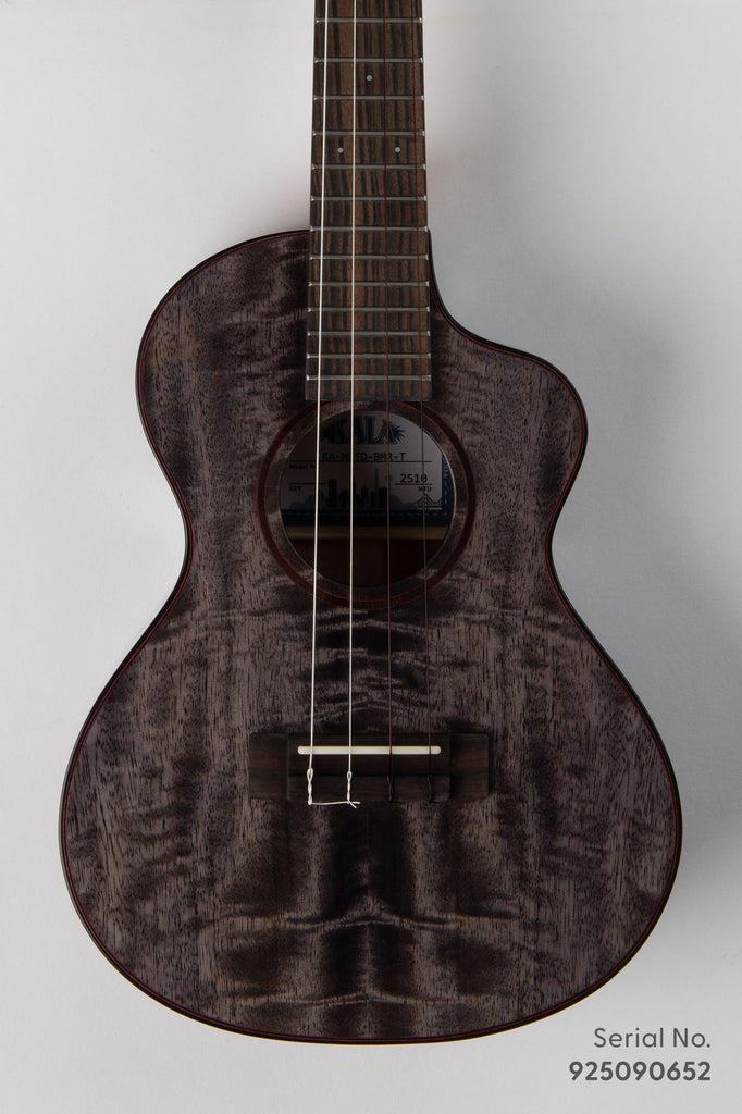 Metropolitan Deluxe Black Night Mango Tenor Ukulele