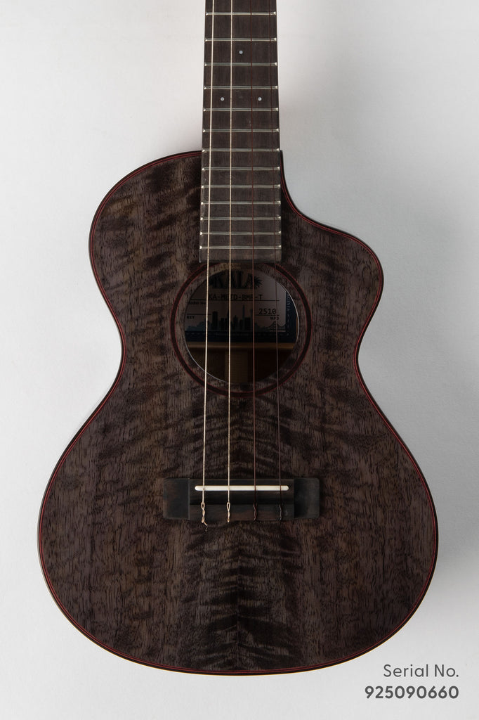 Metropolitan Deluxe Black Night Mango Tenor Ukulele