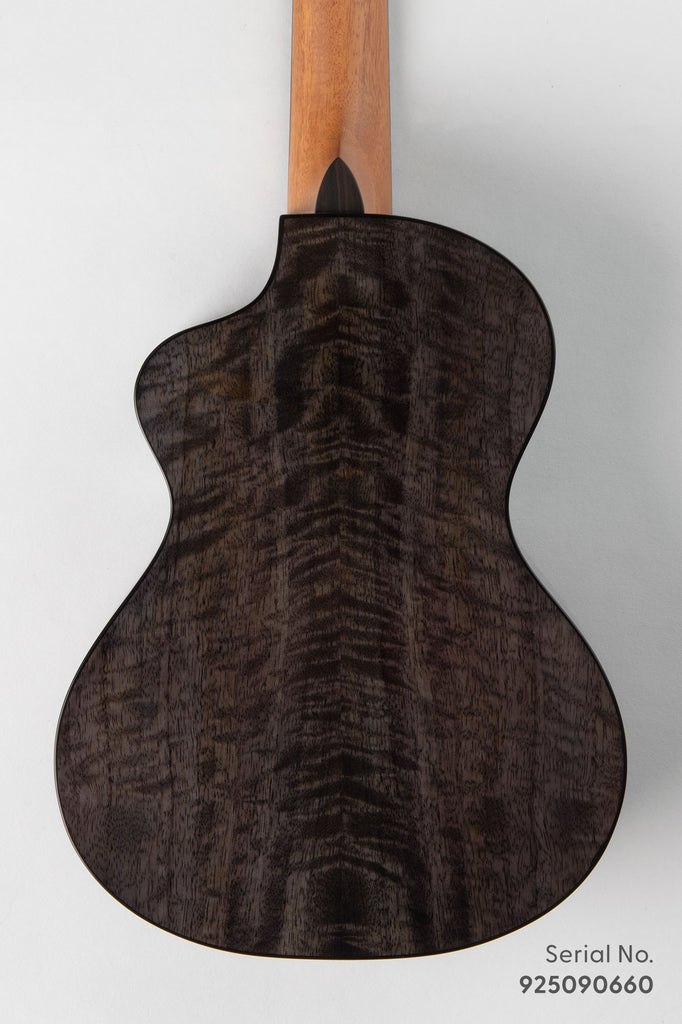 Metropolitan Deluxe Black Night Mango Tenor Ukulele