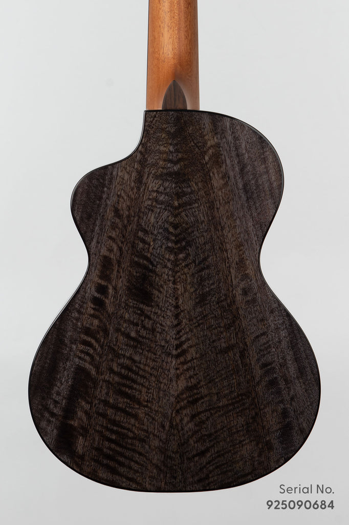 Metropolitan Deluxe Black Night Mango Tenor Ukulele