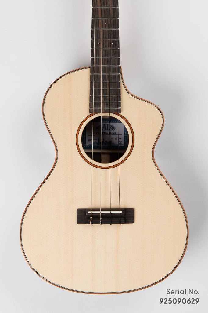 Metropolitan Deluxe Spruce Top Rosewood Baritone Ukulele