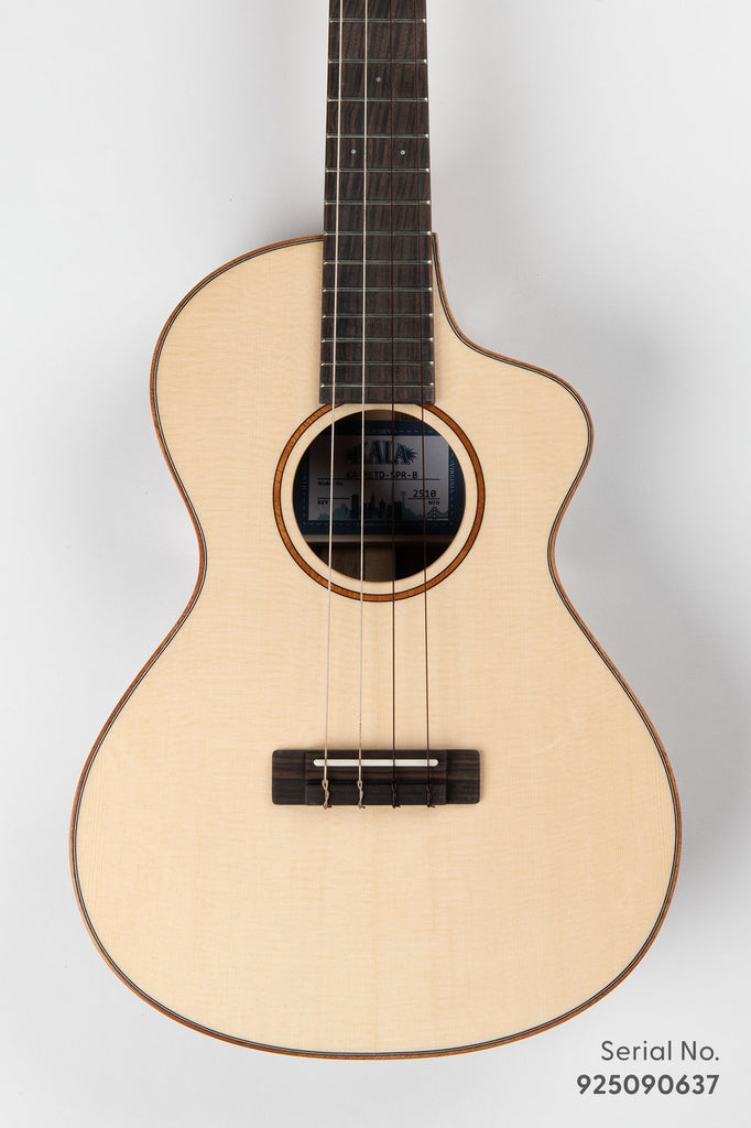 Metropolitan Deluxe Spruce Top Rosewood Baritone Ukulele