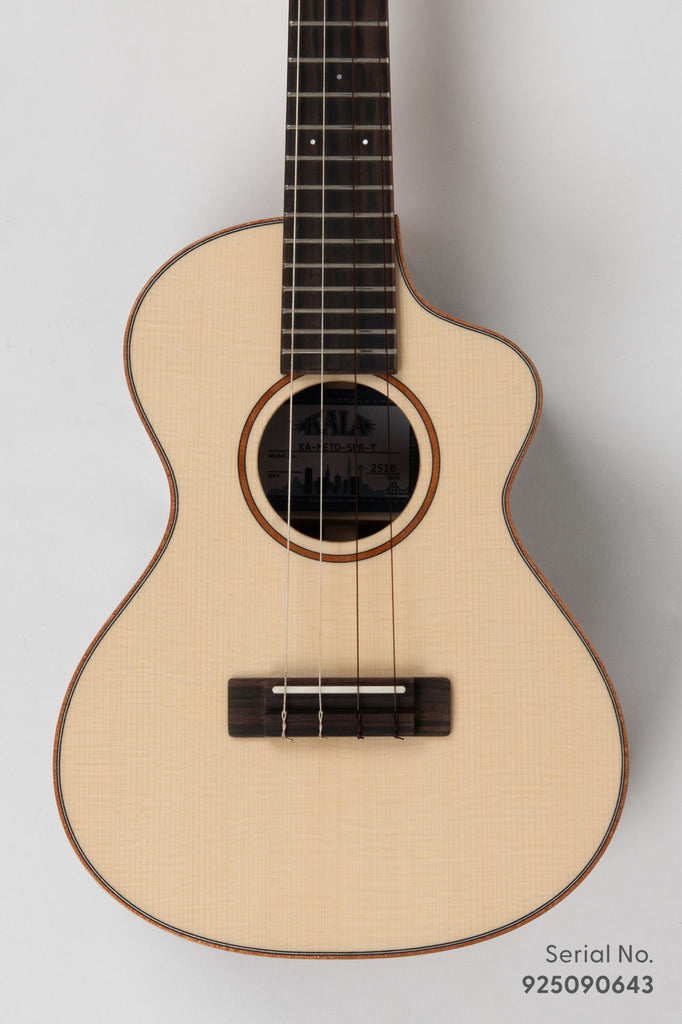 Metropolitan Deluxe Spruce Top Rosewood Tenor Ukulele