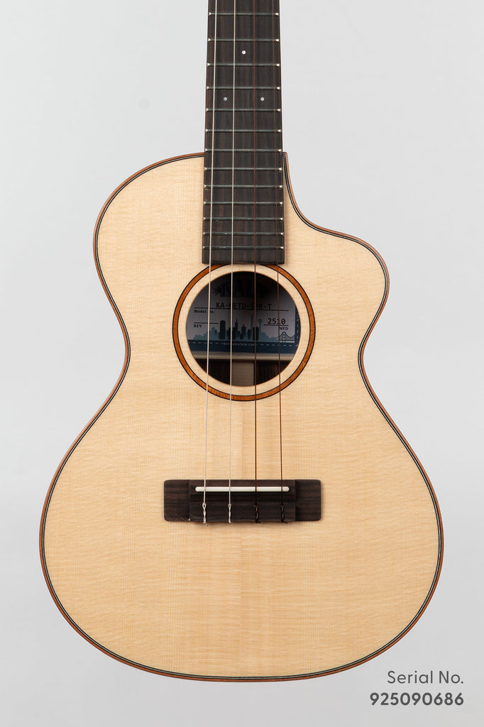 Metropolitan Deluxe Spruce Top Rosewood Tenor Ukulele