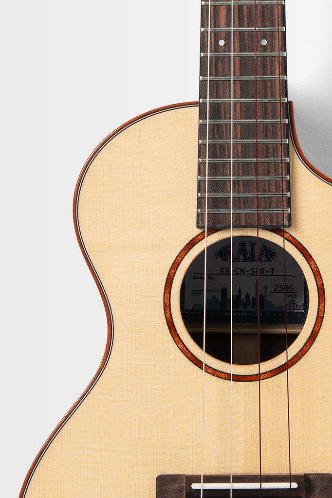 Metropolitan Deluxe Spruce Top Rosewood Tenor Ukulele