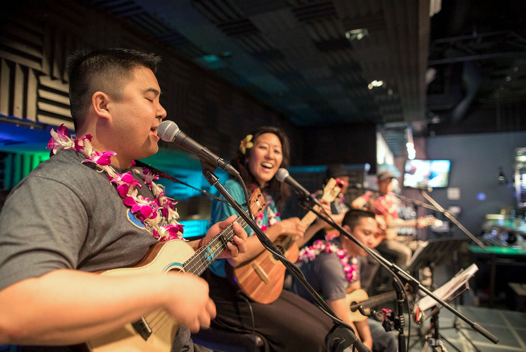 Ukulenny and Cynthia Lin host the All-Star Jam at San Francisco Uke-tober Fest 2017